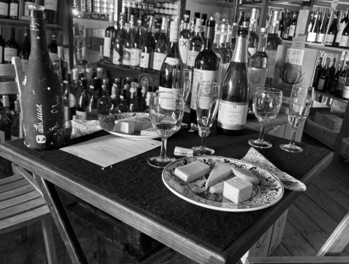 Fine Wines & Artisan Cheeses